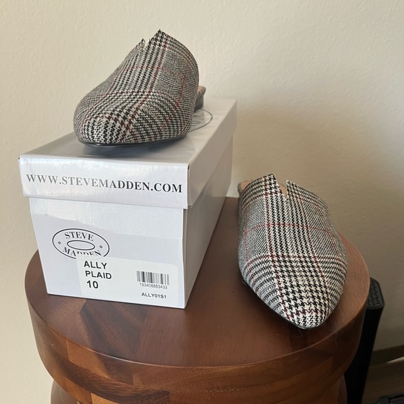 Steve Madden Grey Slip-on loafer Mules - Picture 4 of 5